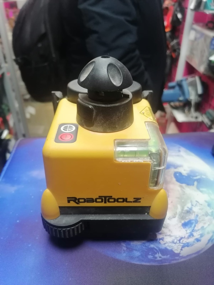 Лазерный уровень Robotoolz