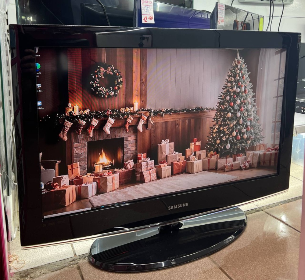 Телевизор Samsung б\смарт 32"