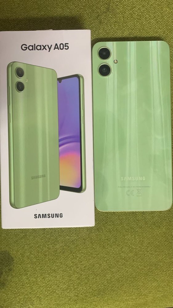 Смартфон Samsung A05 4/64