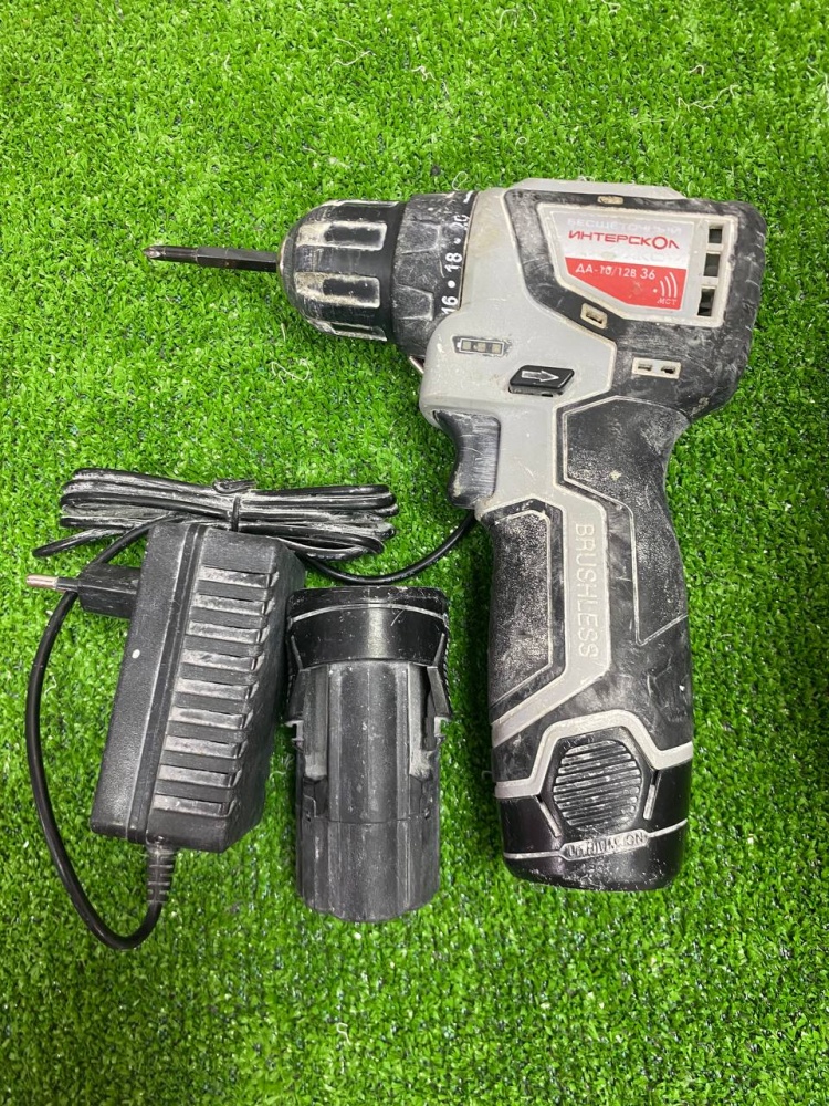 Шуруповерт Интерскол 12 V