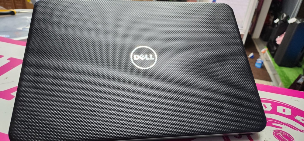 Ноутбук Dell 3521