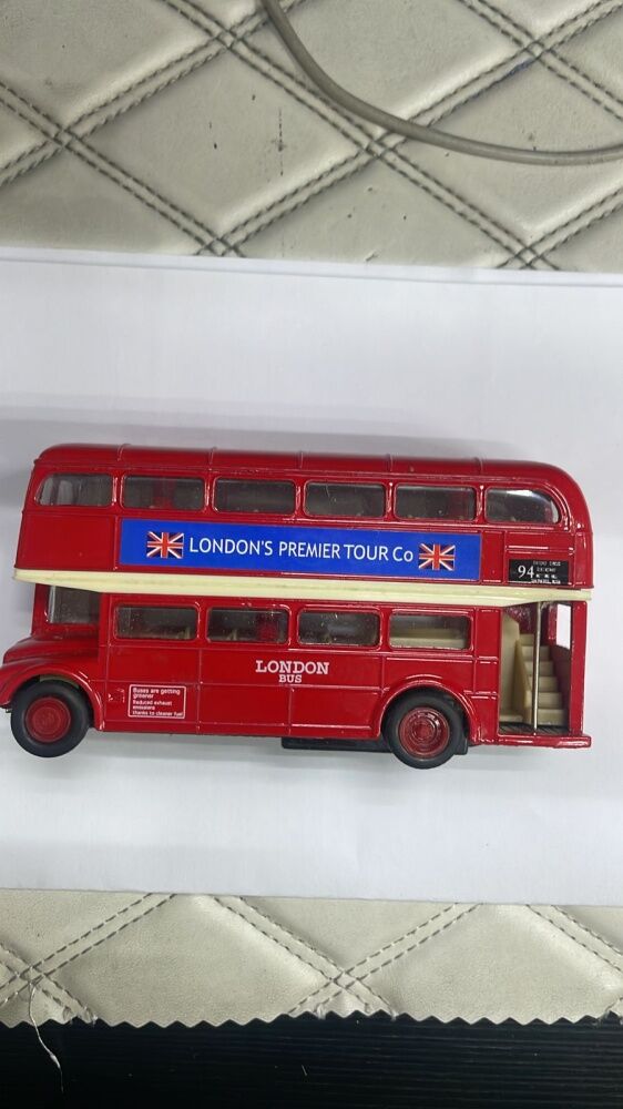 Сувенир автобус london