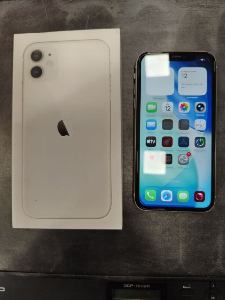 Смартфон iPhone 11 128 Gb