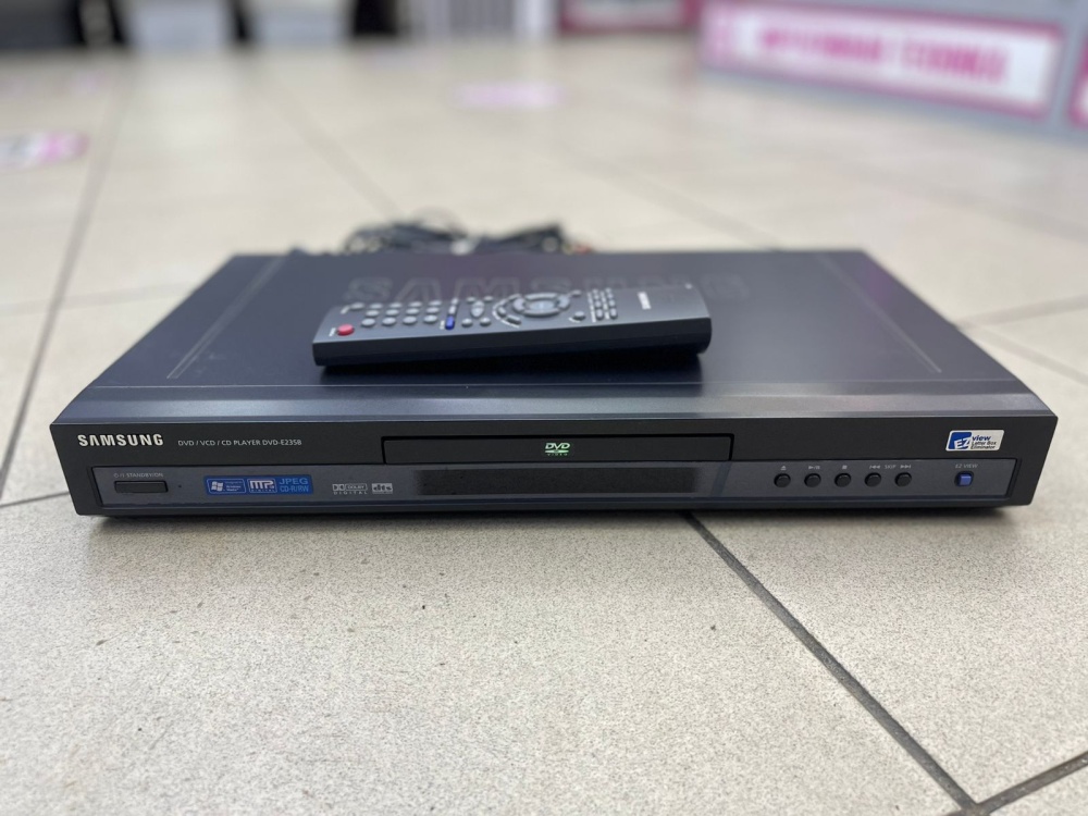 Проигрыватель DVD Samsung E235B