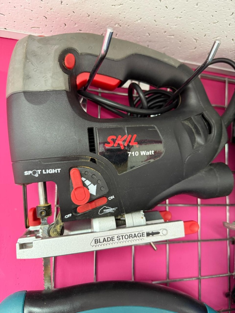Лобзик SKIL 710 Вт