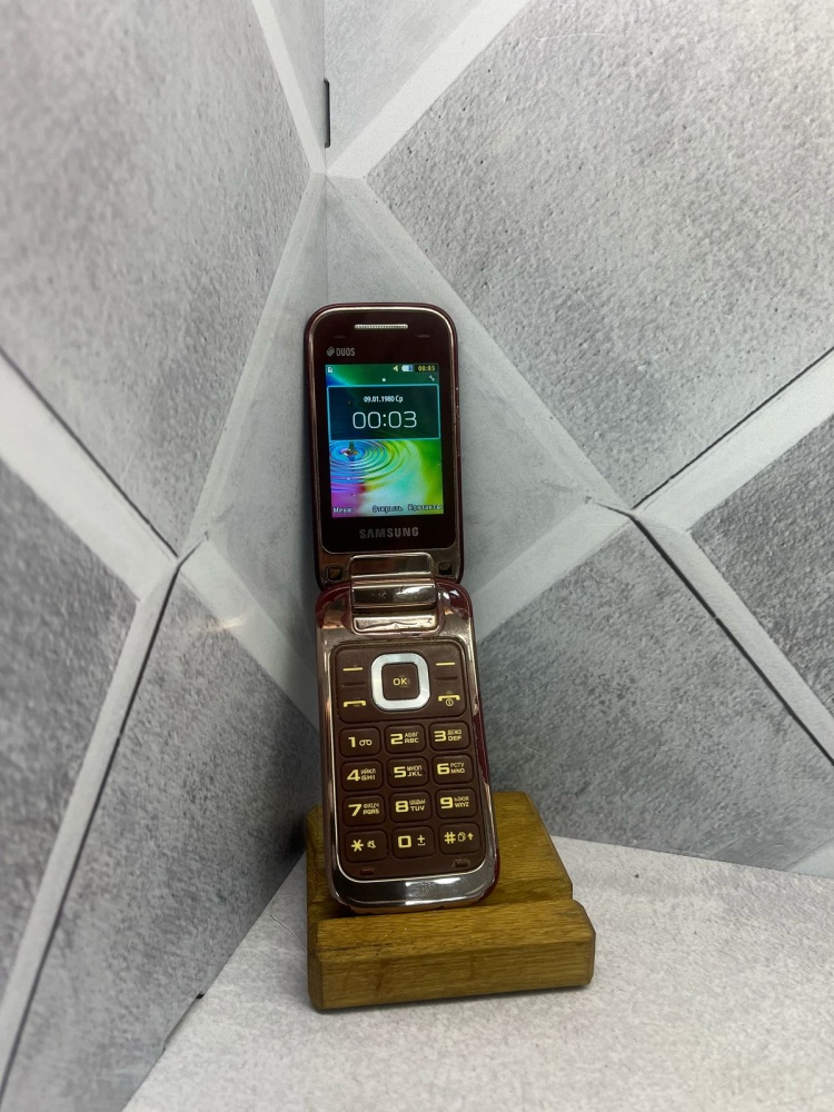 Смартфон Samsung GT-C3592