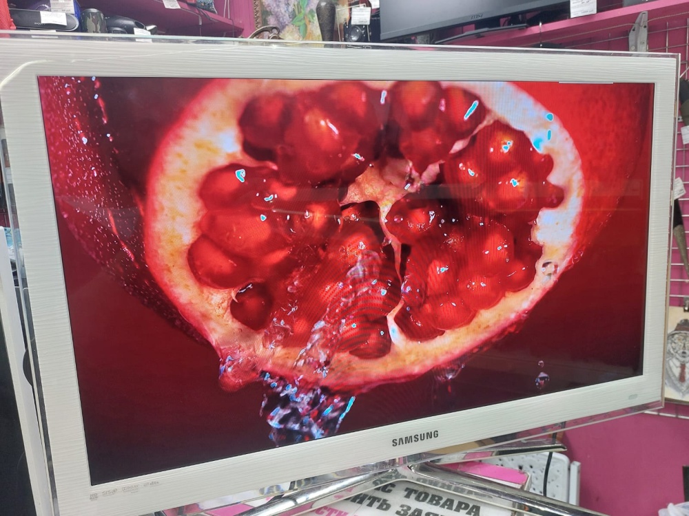 Телевизор Samsung 32"