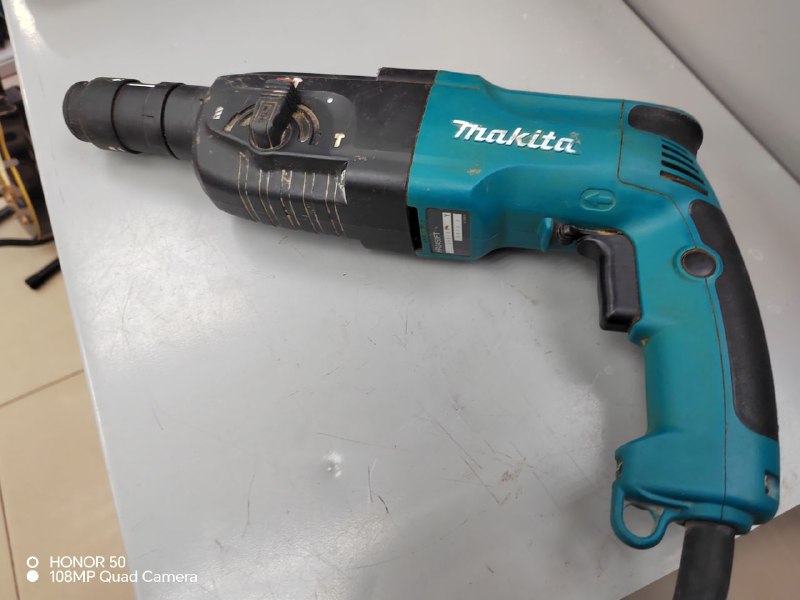 Перфоратор Makita HR2450FT