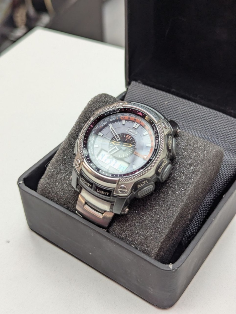 Часы Casio PRW-5000