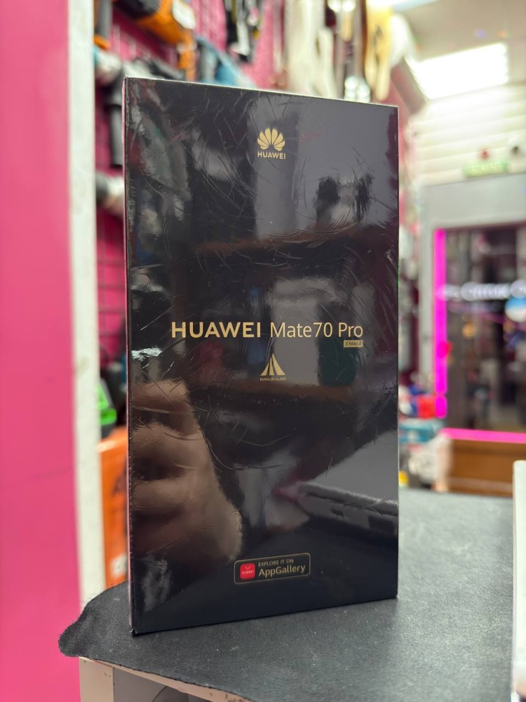 Смартфон Huawei Mate 70 PRO 12/512гб