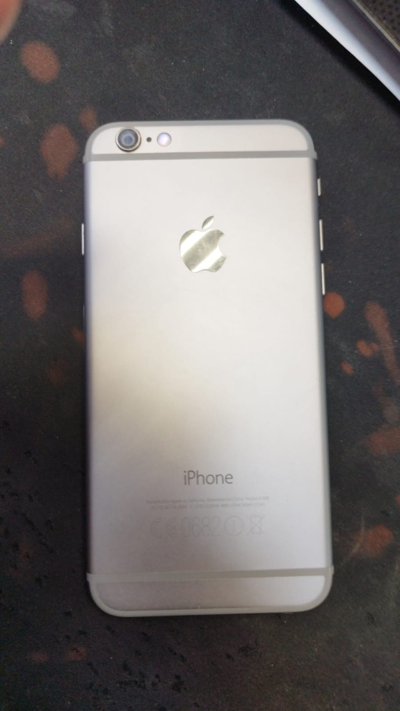 Смартфон iPhone 6