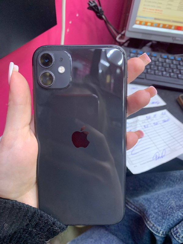 Смартфон iPhone 11 128 Gb