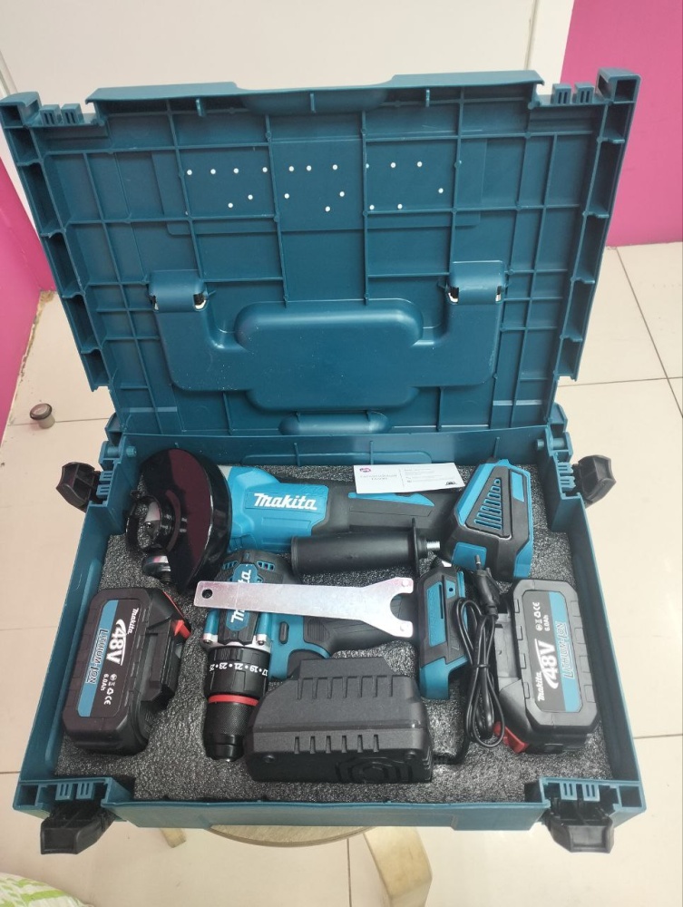 Набор инструментов 2 в 1 Makita УШМ + Шуруповёрт