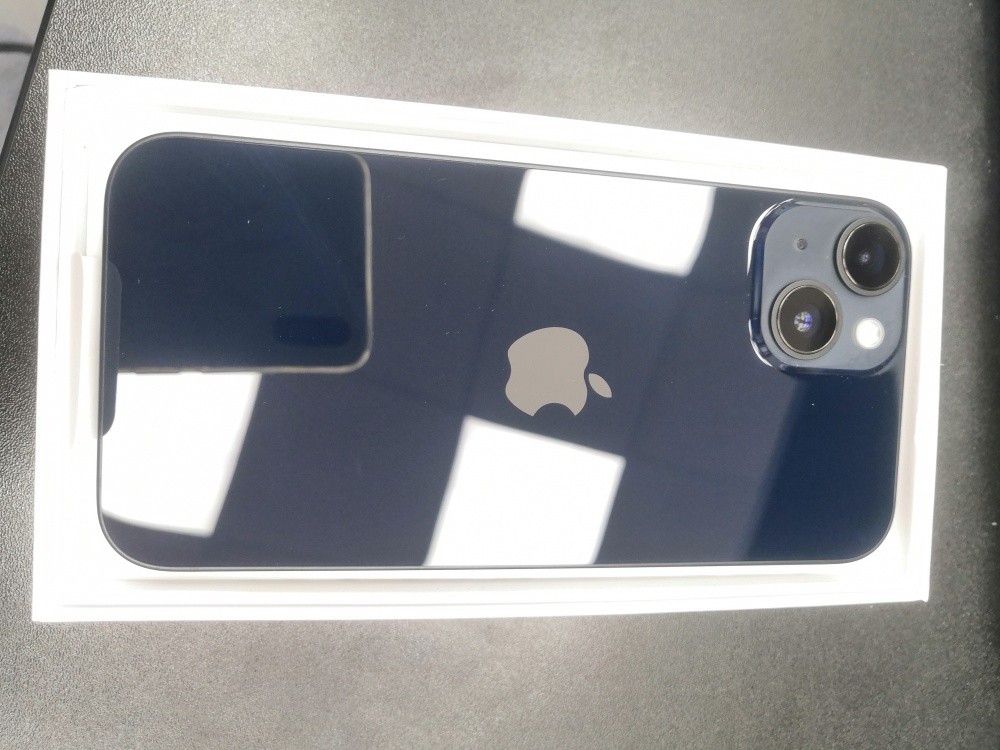 Смартфон iPhone 14 128