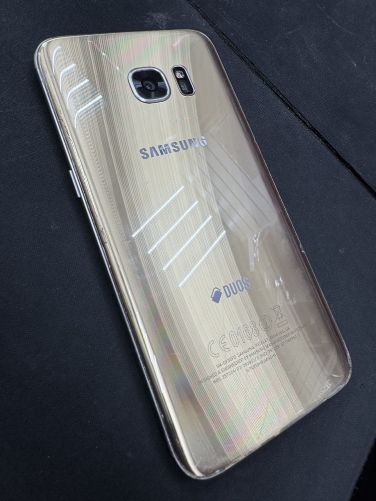 Смартфон Samsung S7 EDGE 4/32 гб