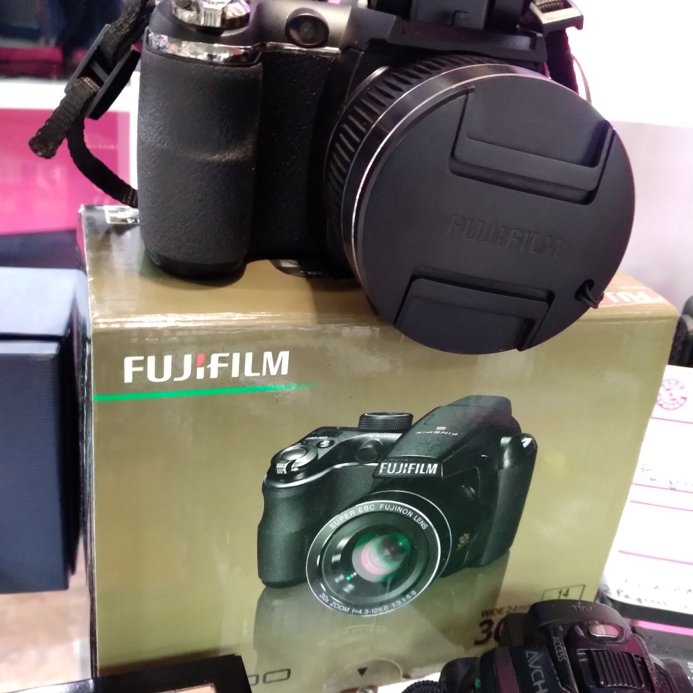 Фотоаппарат Fujifilm S4000