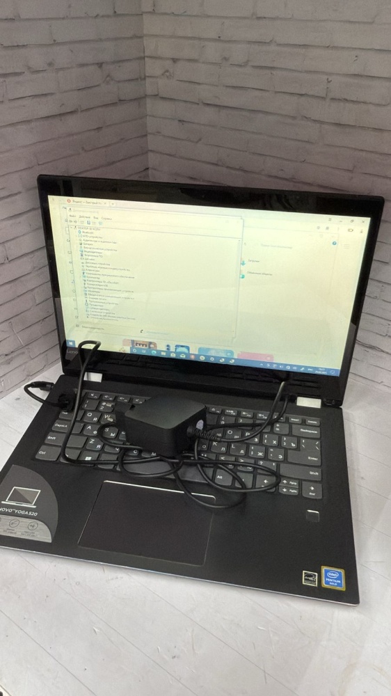 Ноутбук Lenovo YOGA 520