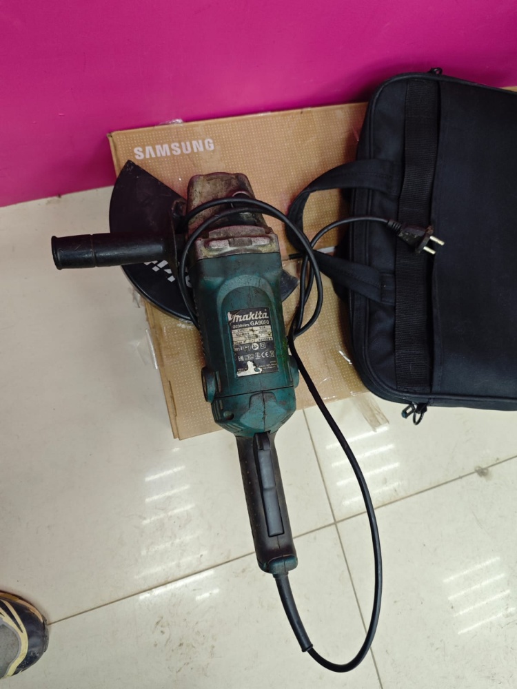 УШМ (Болгарка) Makita GA9050
