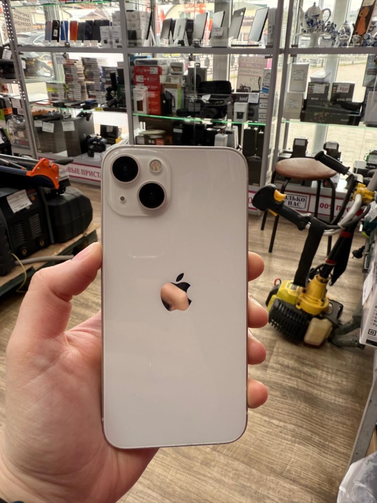 Смартфон iPhone 13 128 Gb
