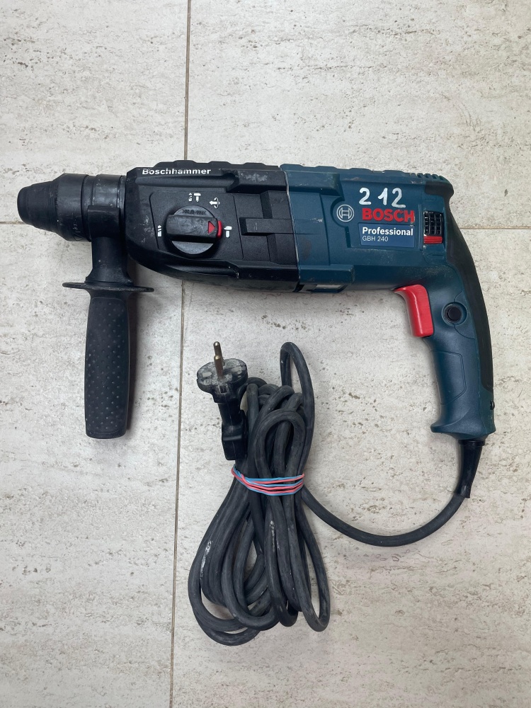 Перфоратор Bosch GBH 240