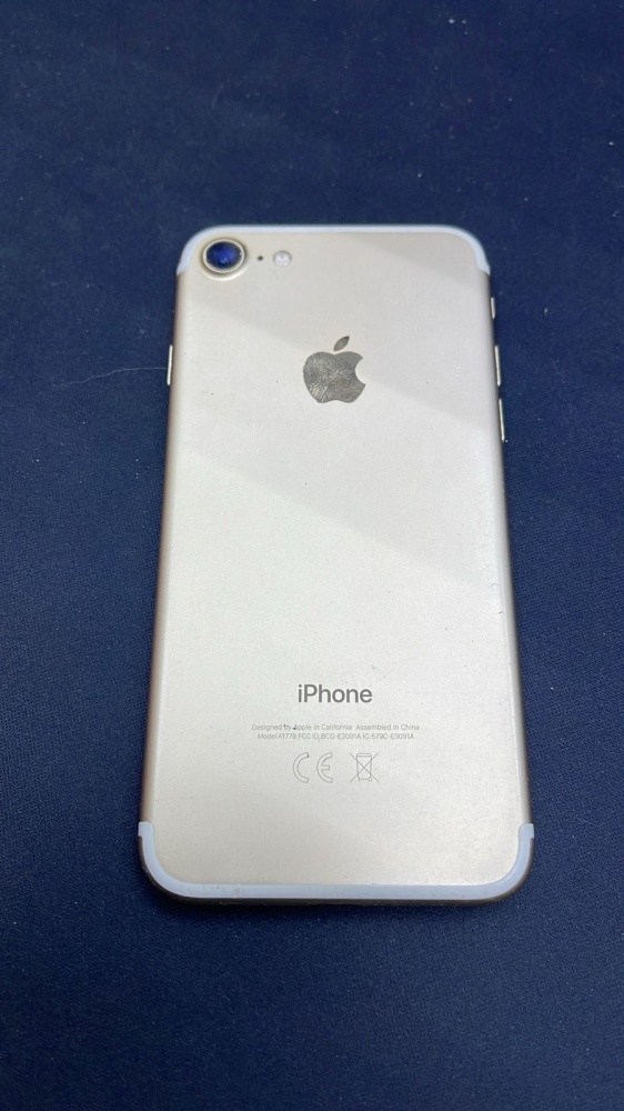 Смартфон iPhone 7 128Gb
