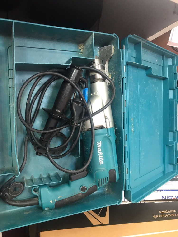 Перфоратор MAKITA