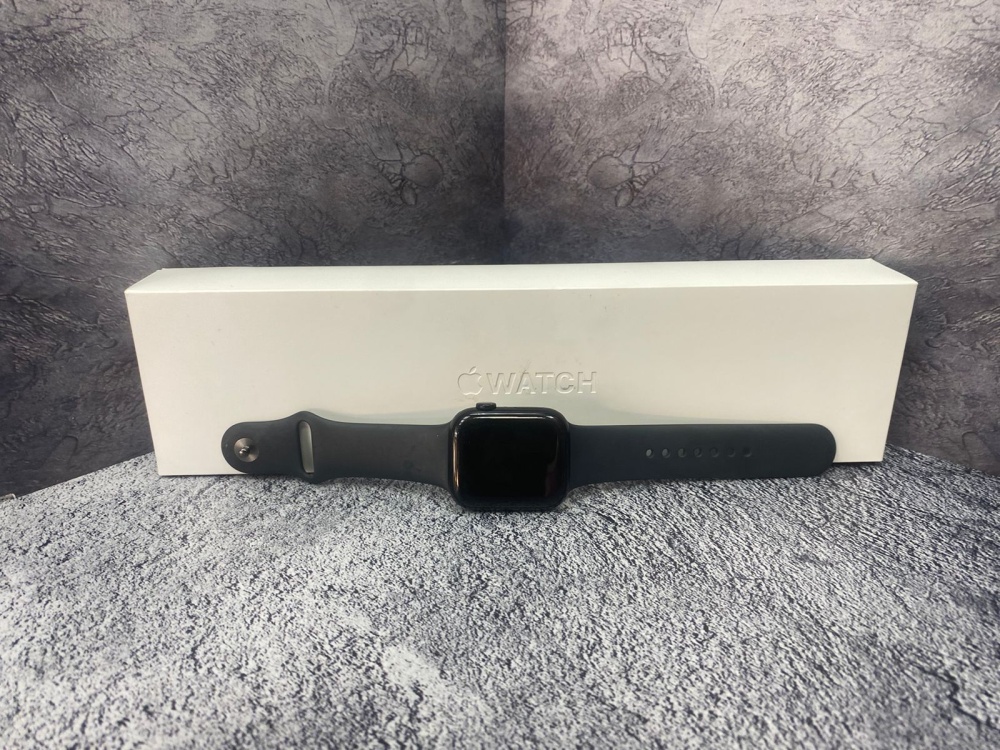 Часы Apple Watch Series 7