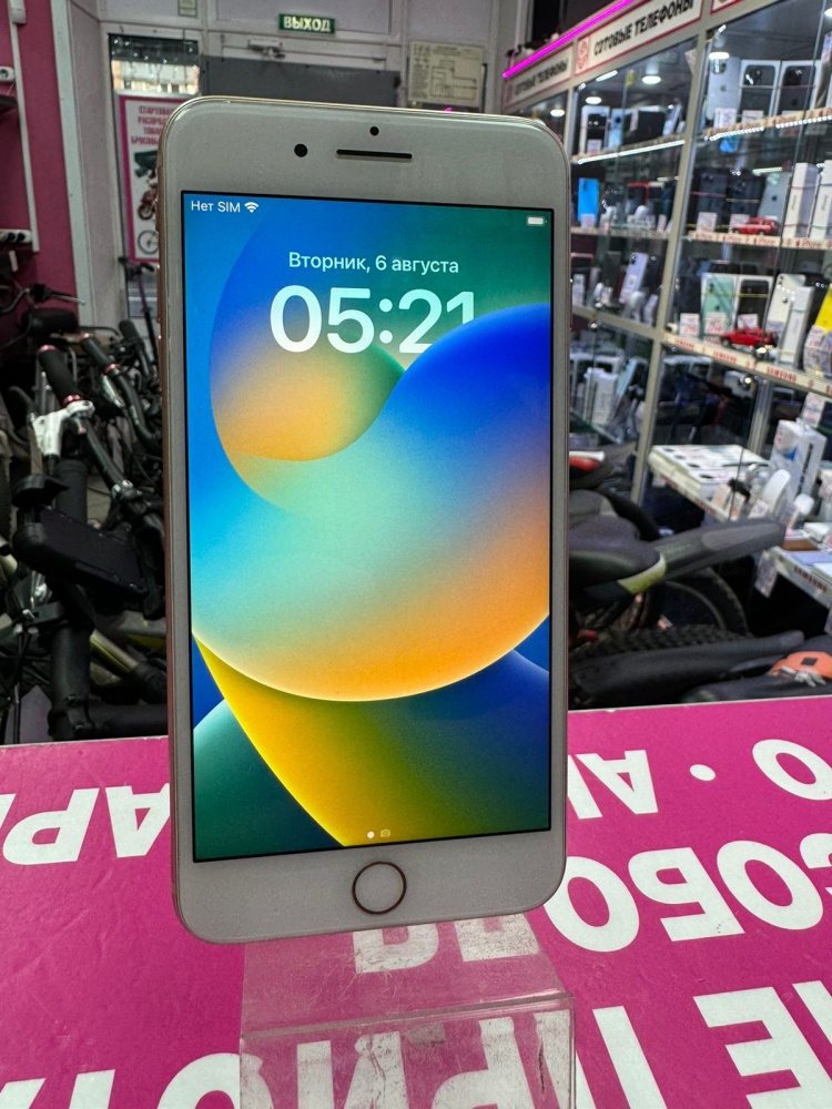 Смартфон iPhone 8+ 64 Gb