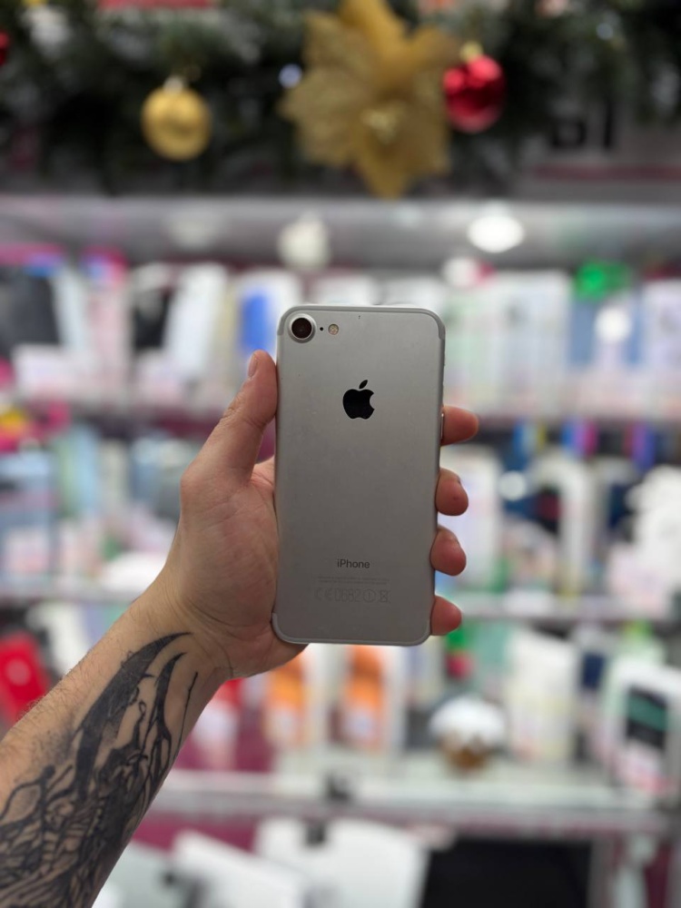 Смартфон iPhone 7 128Gb