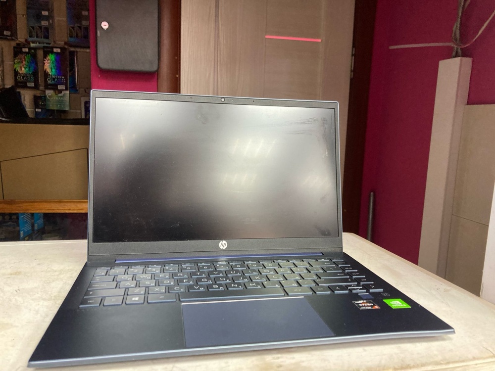Ноутбук HP PFVILION 14-EC0002UR