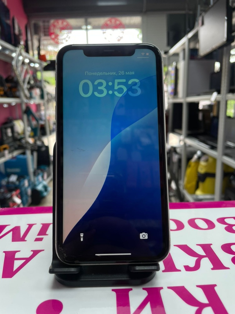 Смартфон iPhone 11 64Gb 68%