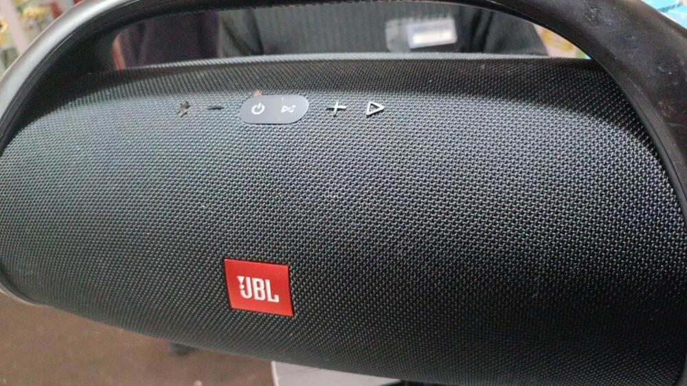 Акустика JBL Boombox