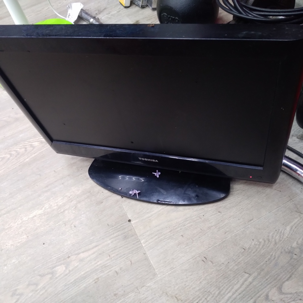 Телевизор Toshiba 19AV605PR