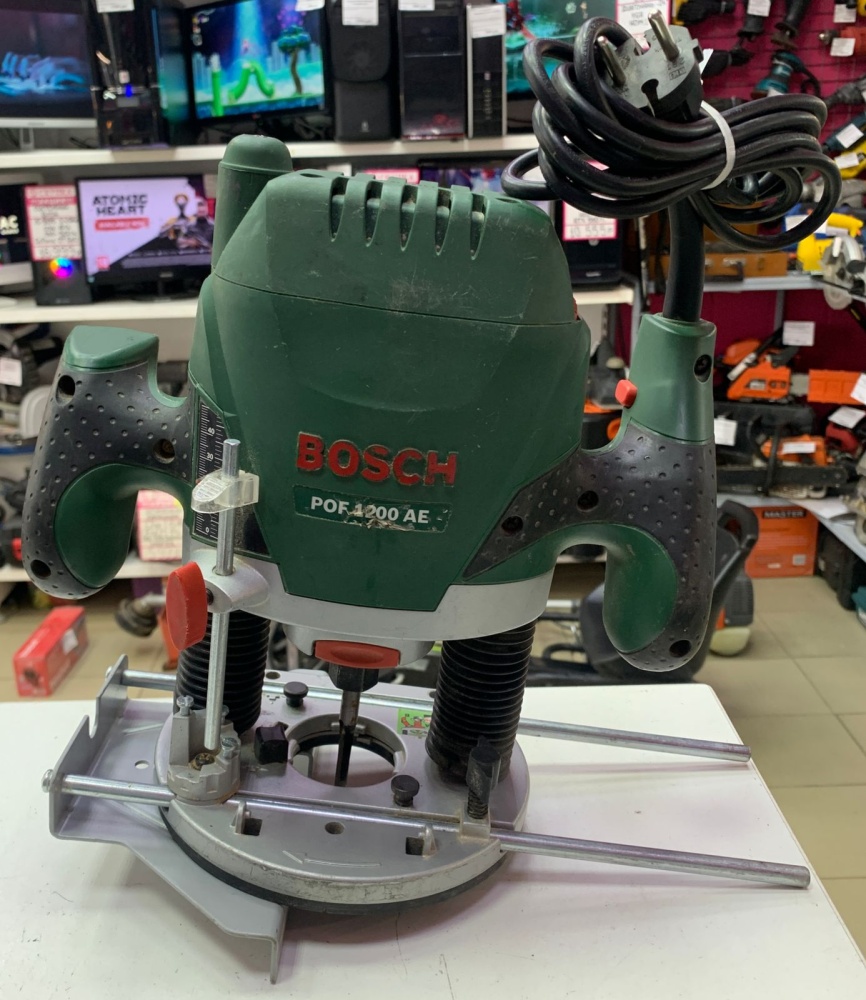 Фрезер Bosch POF 1200 AE