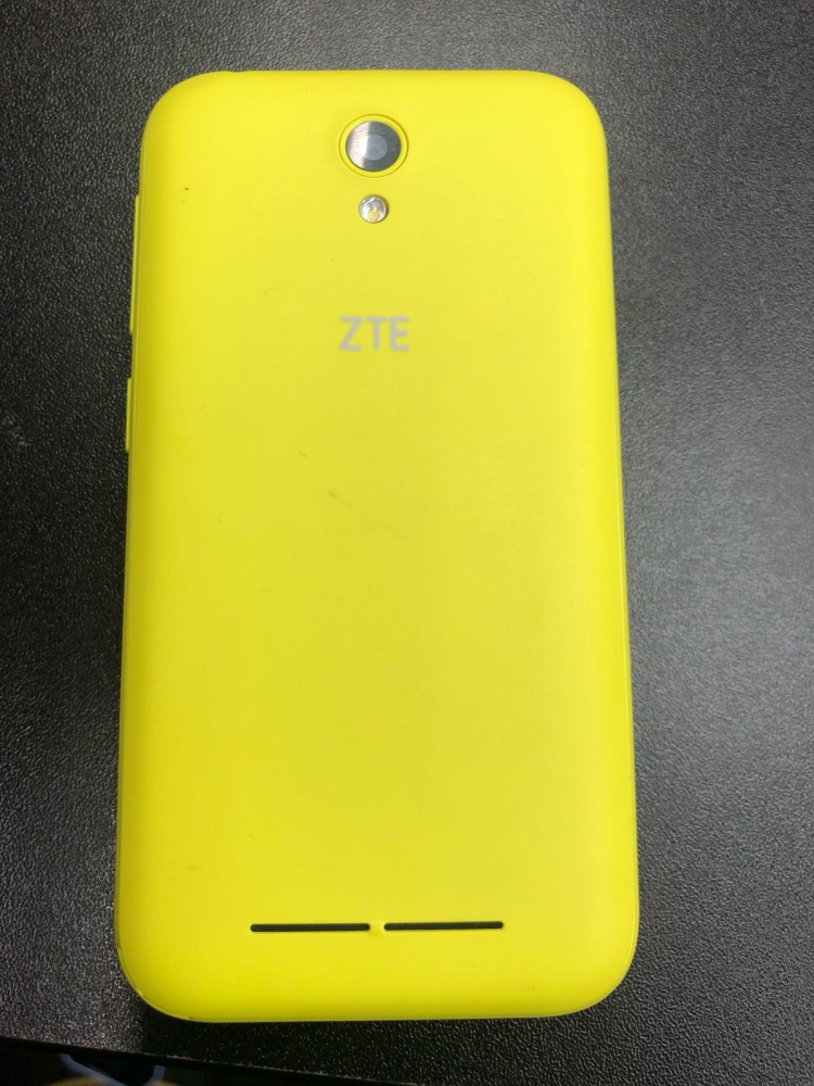 Мобильный телефон ZTE Blade