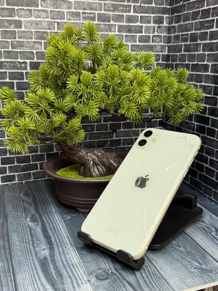 Смартфон iPhone 11 128 Gb АКБ 100%