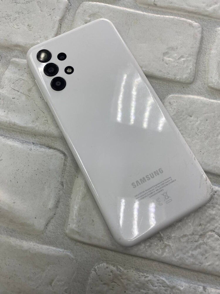 Смартфон Samsung A13