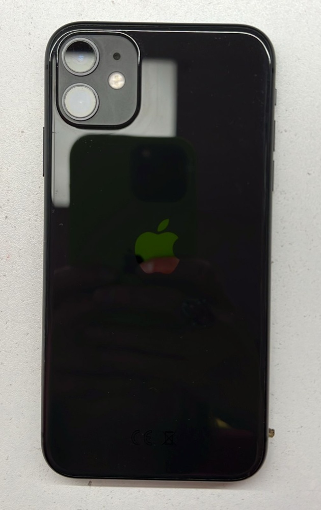 Смартфон iPhone 11 64Gb 75%