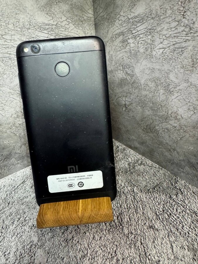 Смартфон Xiaomi Redmi 4X 3/32