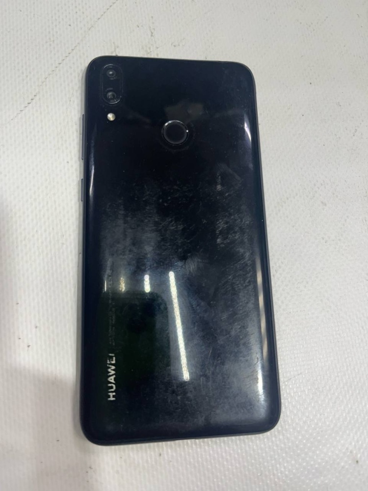 Смартфон Huawei Y7