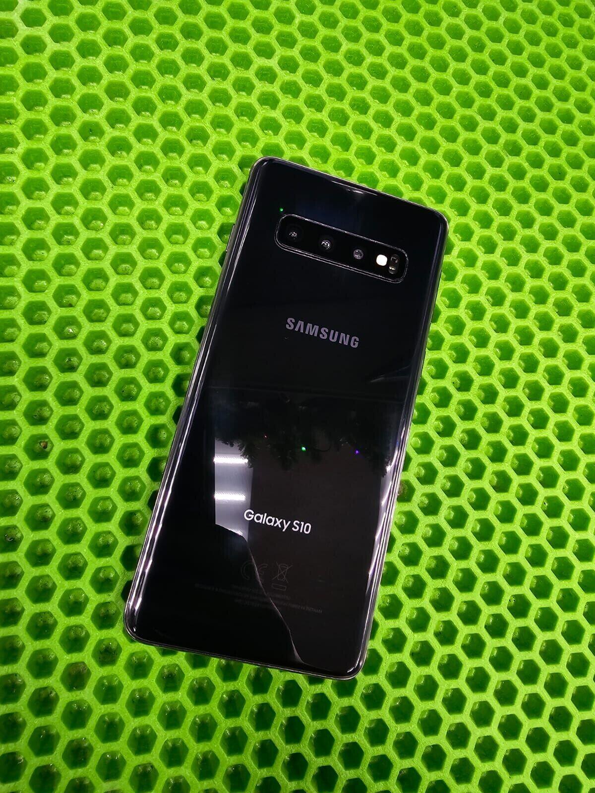 Смартфон Samsung S10 8/512 б/у купить в Москве в магазинах «Скупка»  (Артикул: 920971 ) с доставкой: цена 18 555 ₽, отзывы