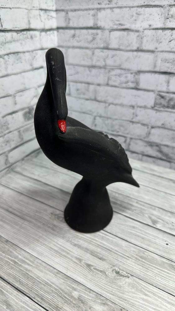 Статуэтка Черный лебедь Дулево