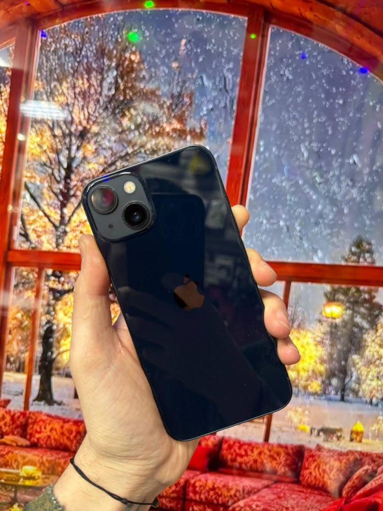 Смартфон iPhone 13 128 Gb