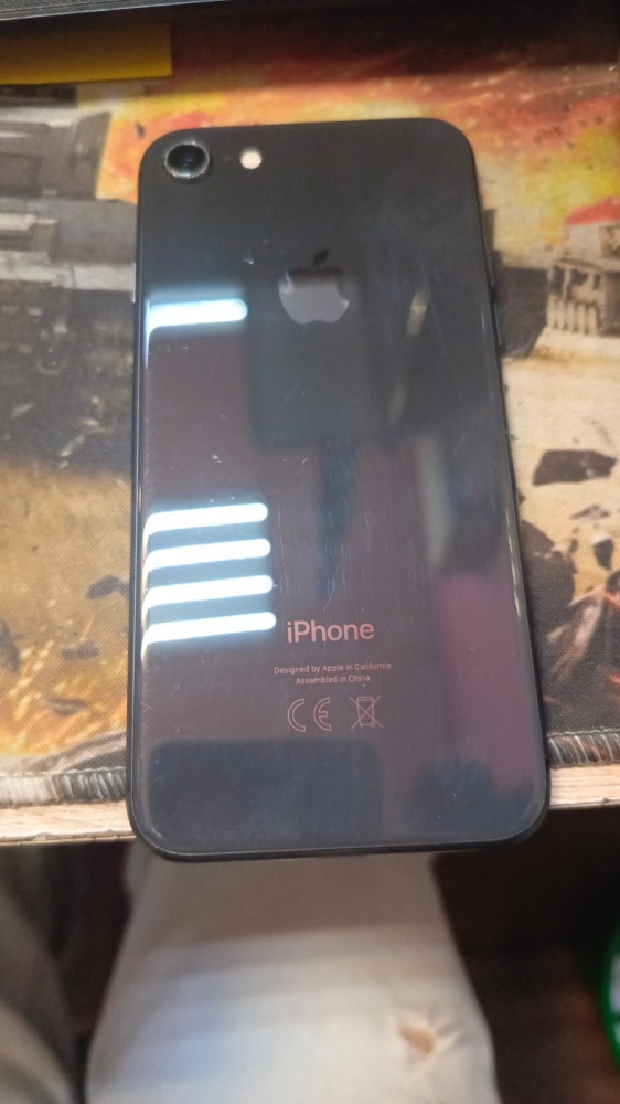 Смартфон iPhone 8 128 Gb