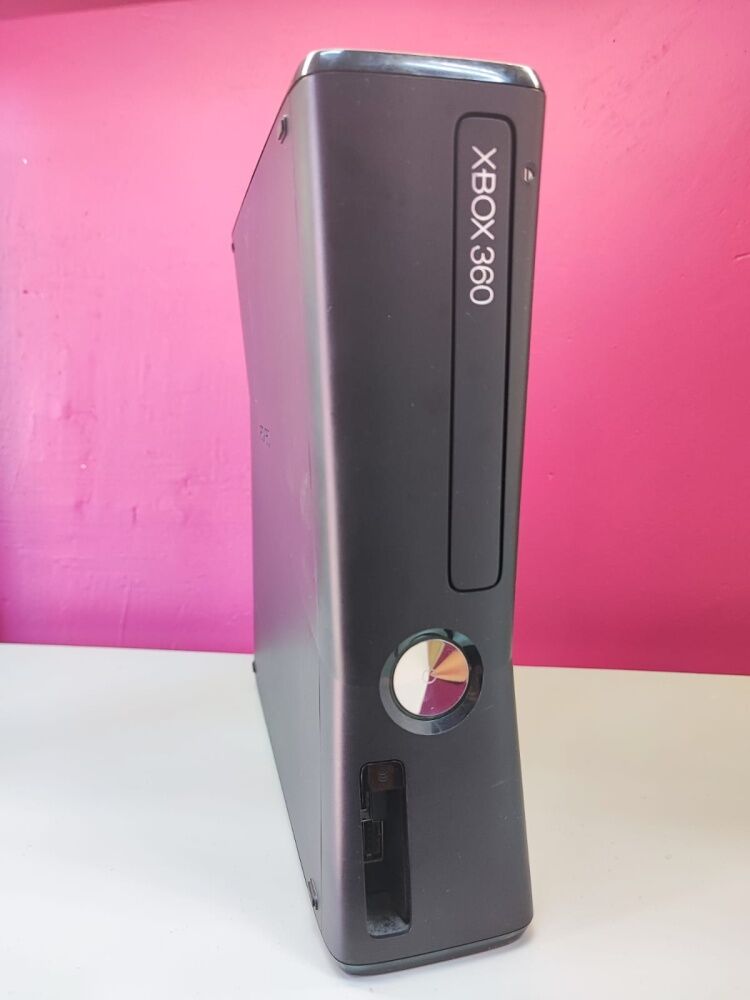 Игровая приставка XBOX 360 250 гб