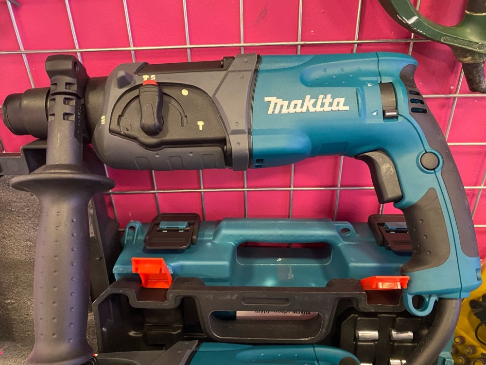Перфоратор Makita