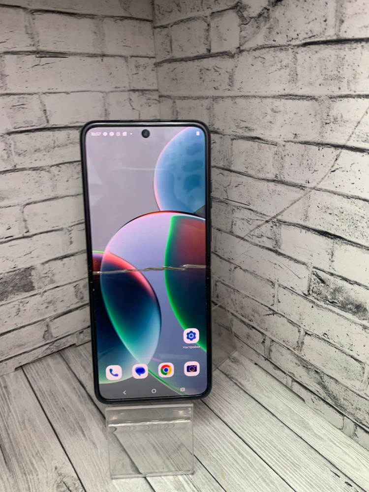 Мобильный телефон Motorola Razr 40 8/256gb