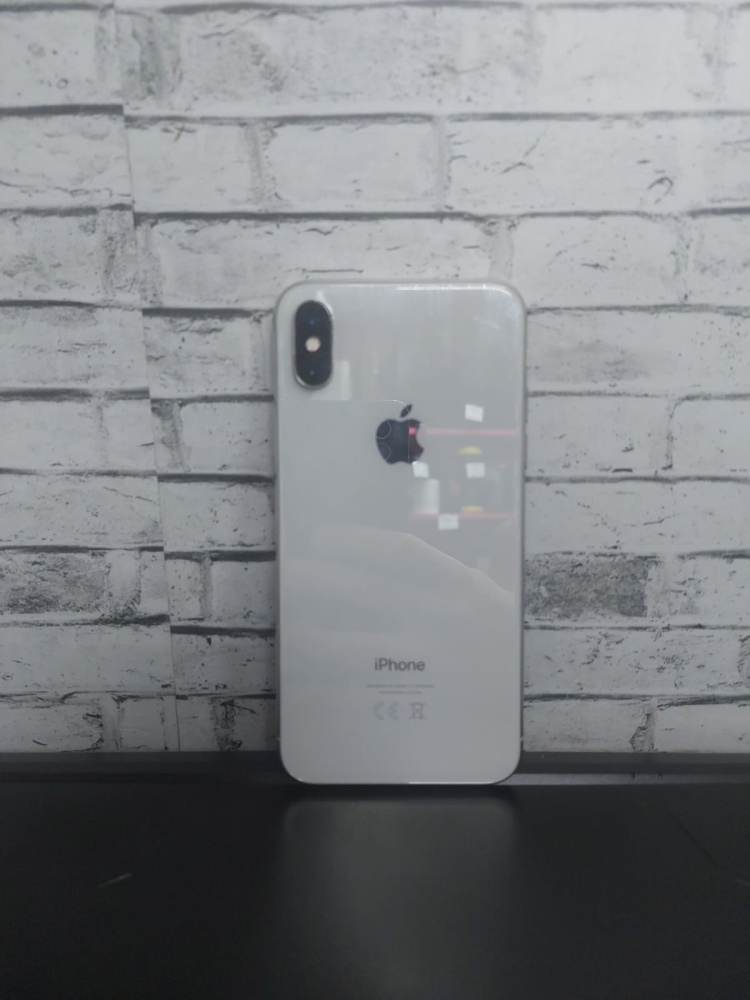 Смартфон iPhone X 64Gb