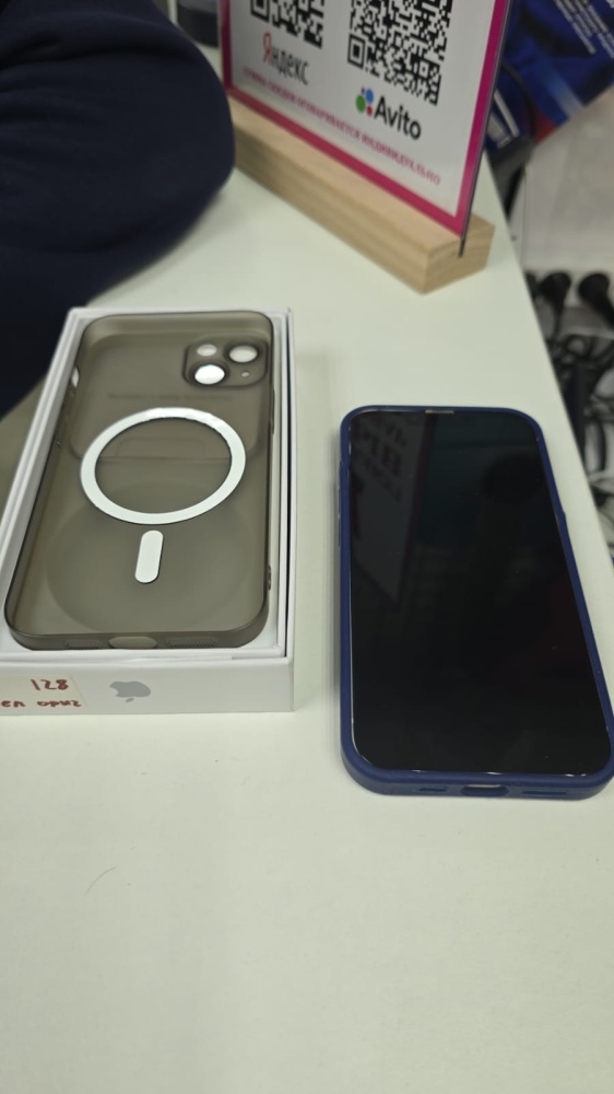 Смартфон iPhone 13 128 Gb