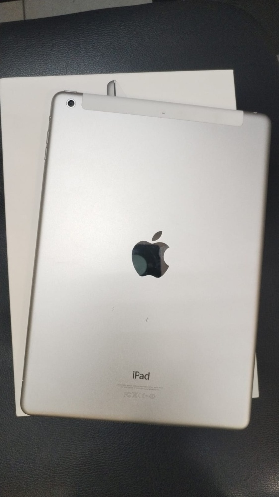 Планшет Apple iPad Air A1475  32 гб сим